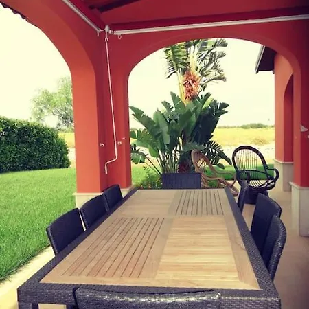 Villa Dei Fenicotteri -Resort Marinagri Willa